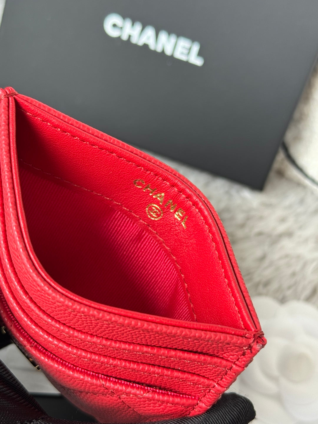 Chanel 25S Card Holder 11 in Vivid Red Caviar Gold Hardware
