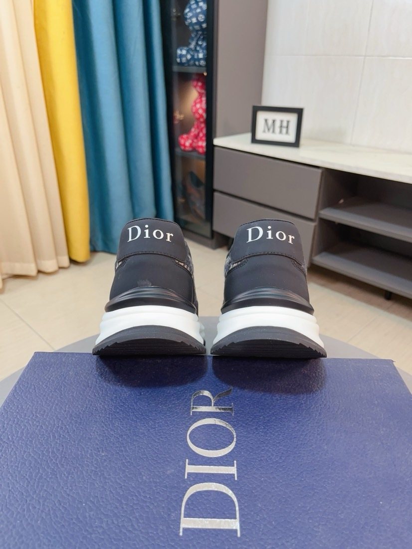 Dior Patterned Low-Top Sneakers — front