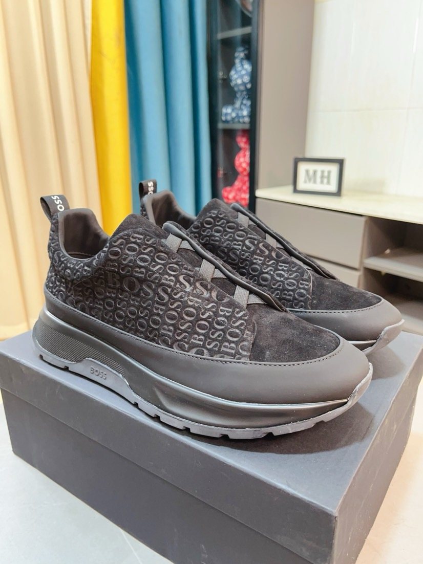 HUGO BOSS Textured Low-Top Sneakers — front